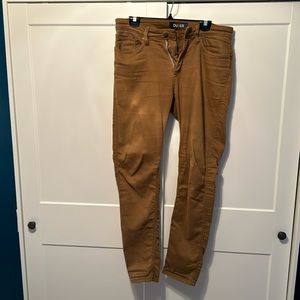 Duer men’s no sweat slim fit pants size 31” waist, 32” length, tobacco color.